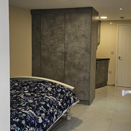 Cozy Studio Near To Tube Station Redbridge Ngoại thất bức ảnh
